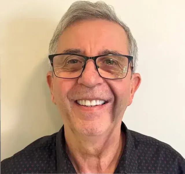 João — Prótese Fixa Carga Imediata na Zafinne Odontologia